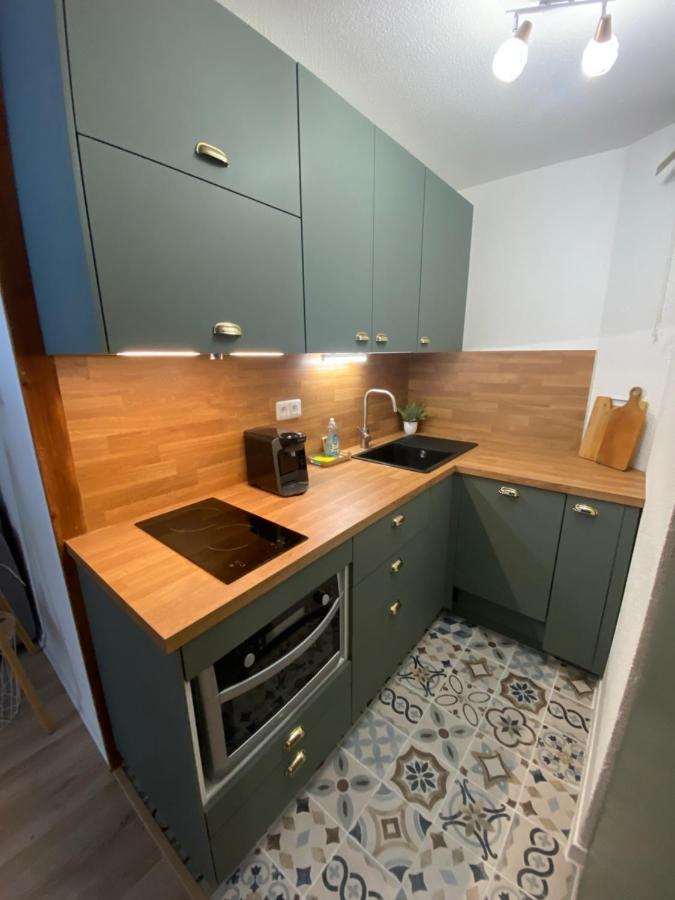 Appartement Au Pied Des Pistes Et Commerces - 5 Personnes Modane Esterno foto